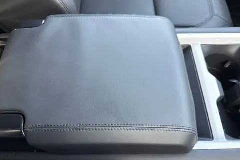 KT74UHS Land Rover Defender 110 3.0 D350 X-Dynamic HSE 5dr Thumbnail #44