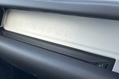 KT74UHS Land Rover Defender 110 3.0 D350 X-Dynamic HSE 5dr Thumbnail #47