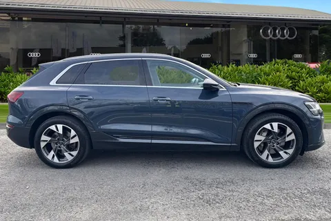 3 of 51 for Audi Q8 e-tron Sport 55 e-tron quattro 300,00 kW