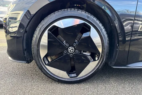 13 of 48 for Volkswagen ID.3 150kW Match Pro S 77kWh 5dr Auto Heated Seats | Ambient Lighting