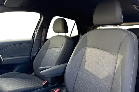 16 of 48 for Volkswagen ID.3 150kW Match Pro S 77kWh 5dr Auto Heated Seats | Ambient Lighting
