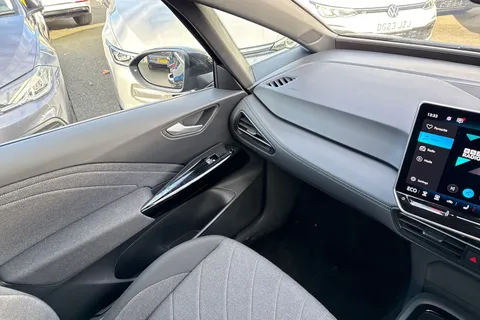 20 of 48 for Volkswagen ID.3 150kW Match Pro S 77kWh 5dr Auto Heated Seats | Ambient Lighting