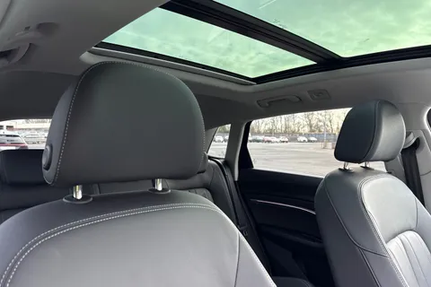 24 of 51 for Audi Q8 e-tron Sport 55 e-tron quattro 300,00 kW