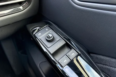 25 of 48 for Volkswagen ID.3 150kW Match Pro S 77kWh 5dr Auto Heated Seats | Ambient Lighting