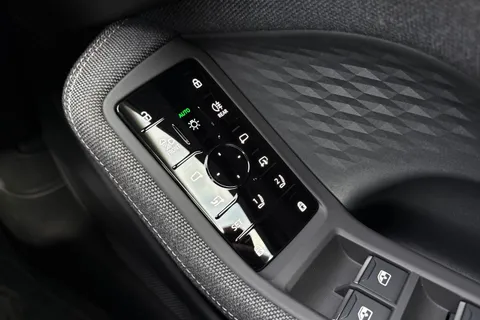 Audi A6 Avant 2.0 TFSI Edition 1 S Tronic Euro 6 (s/s) 5dr Thumbnail #41