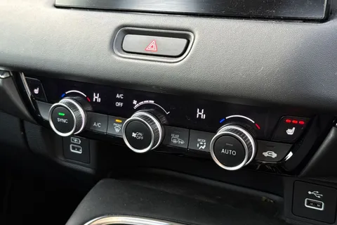 14 of 56 for HONDA HR-V 1.5 eHEV Advance 5dr CVT