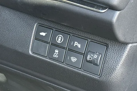 32 of 56 for HONDA HR-V 1.5 eHEV Advance 5dr CVT