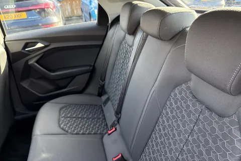 DG72BWX Audi A1 Sport 30 TFSI 110 PS 6-speed Thumbnail #15