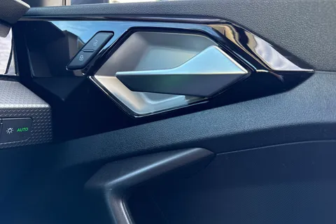 DG72BWX Audi A1 Sport 30 TFSI 110 PS 6-speed Thumbnail #19