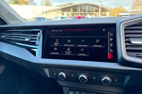 DG72BWX Audi A1 Sport 30 TFSI 110 PS 6-speed Thumbnail #40