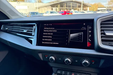 DG72BWX Audi A1 Sport 30 TFSI 110 PS 6-speed Thumbnail #44