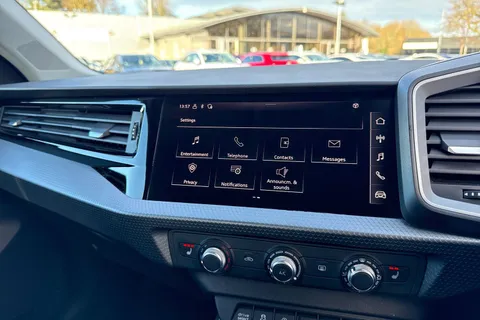 DG72BWX Audi A1 Sport 30 TFSI 110 PS 6-speed Thumbnail #46