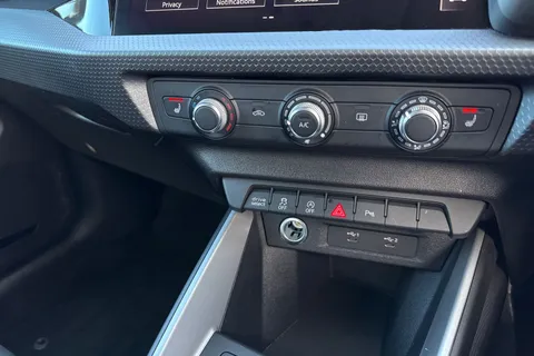 DG72BWX Audi A1 Sport 30 TFSI 110 PS 6-speed Thumbnail #47