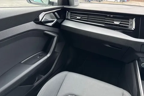 PF72EJD Audi A1 Sport 25 TFSI 95 PS 5-speed Thumbnail #20