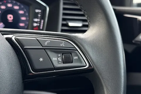 PF72EJD Audi A1 Sport 25 TFSI 95 PS 5-speed Thumbnail #35