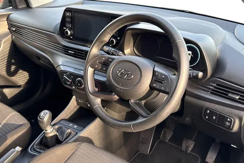 DF22JXJ Hyundai I20 1.0 T-GDi MHEV SE Connect Euro 6 (s/s) 5dr Thumbnail #9