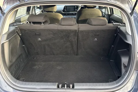 DF22JXJ Hyundai I20 1.0 T-GDi MHEV SE Connect Euro 6 (s/s) 5dr Thumbnail #11