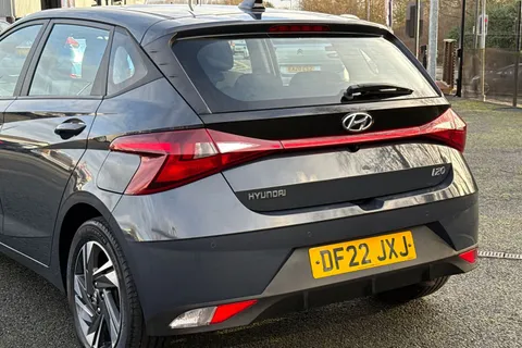 DF22JXJ Hyundai I20 1.0 T-GDi MHEV SE Connect Euro 6 (s/s) 5dr Thumbnail #17