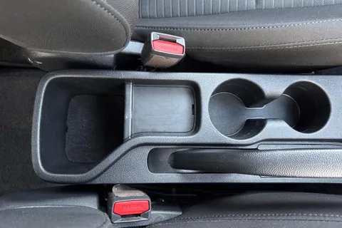 DF22JXJ Hyundai I20 1.0 T-GDi MHEV SE Connect Euro 6 (s/s) 5dr Thumbnail #45