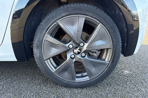 12 of 66 for PEUGEOT e-208 50kWh GT Premium Auto 5dr