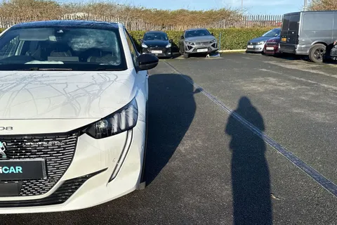 36 of 66 for PEUGEOT e-208 50kWh GT Premium Auto 5dr