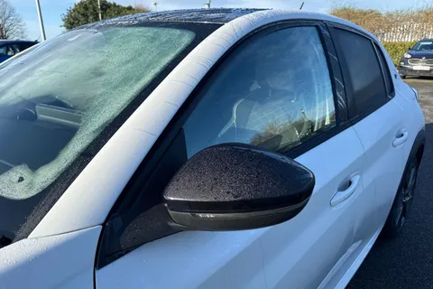 39 of 66 for PEUGEOT e-208 50kWh GT Premium Auto 5dr