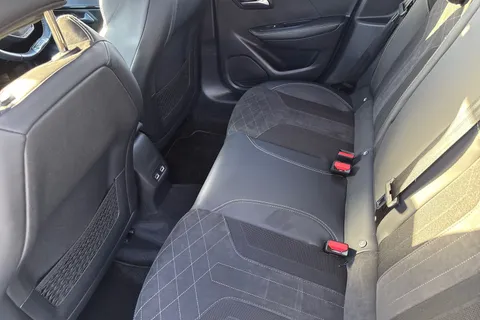 41 of 66 for PEUGEOT e-208 50kWh GT Premium Auto 5dr