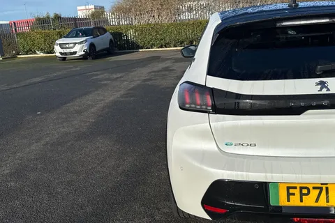44 of 66 for PEUGEOT e-208 50kWh GT Premium Auto 5dr