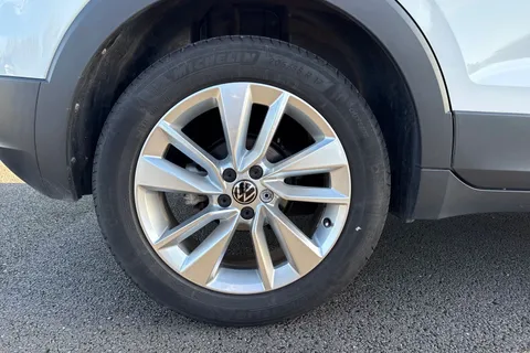 PK72ZTE Volkswagen T-Cross 1.0 TSI SE Euro 6 (s/s) 5dr Thumbnail #12