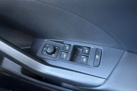 PK72ZTE Volkswagen T-Cross 1.0 TSI SE Euro 6 (s/s) 5dr Thumbnail #41