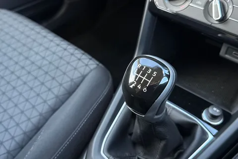 PK72ZTE Volkswagen T-Cross 1.0 TSI SE Euro 6 (s/s) 5dr Thumbnail #53