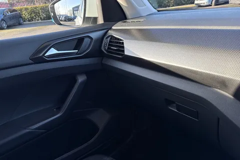 PK72ZTE Volkswagen T-Cross 1.0 TSI SE Euro 6 (s/s) 5dr Thumbnail #59