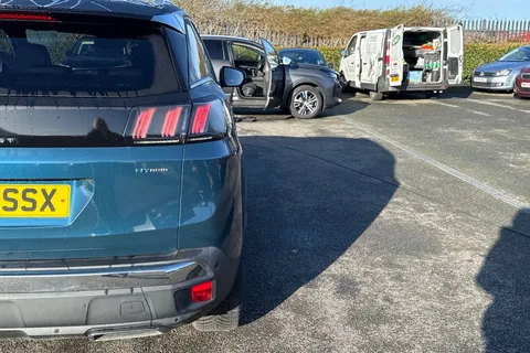 36 of 66 for PEUGEOT 3008 1.6 13.2kWh GT e-EAT Euro 6 (s/s) 5dr