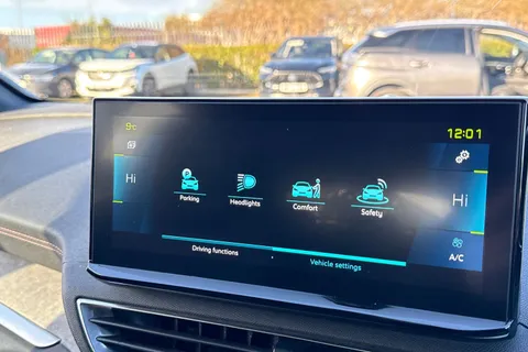 52 of 66 for PEUGEOT 3008 1.6 13.2kWh GT e-EAT Euro 6 (s/s) 5dr