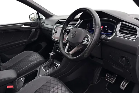 MV22YFP Volkswagen Tiguan Allspace 1.5 TSI R-Line 5dr DSG Thumbnail #9
