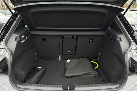 7 of 43 for VOLKSWAGEN ID.3 150kW Essential Pro S 77kWh 5dr Auto