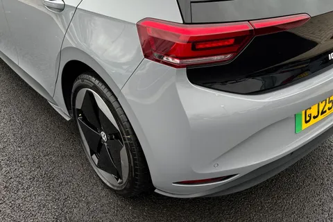 8 of 43 for VOLKSWAGEN ID.3 150kW Essential Pro S 77kWh 5dr Auto