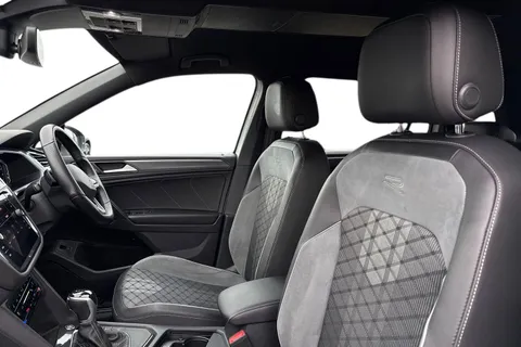 MV22YFP Volkswagen Tiguan Allspace 1.5 TSI R-Line 5dr DSG Thumbnail #12