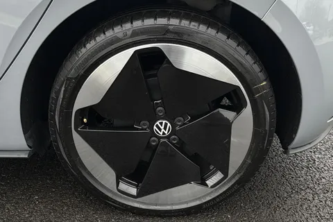 10 of 43 for VOLKSWAGEN ID.3 150kW Essential Pro S 77kWh 5dr Auto