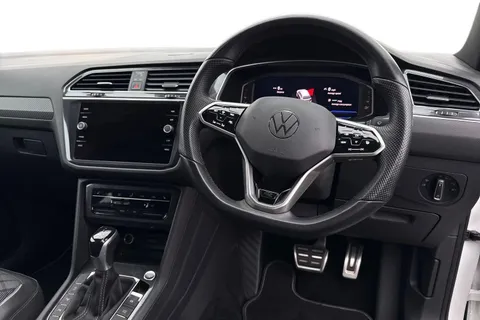 MV22YFP Volkswagen Tiguan Allspace 1.5 TSI R-Line 5dr DSG Thumbnail #14