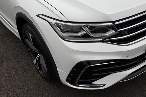 MV22YFP Volkswagen Tiguan Allspace 1.5 TSI R-Line 5dr DSG Thumbnail #18