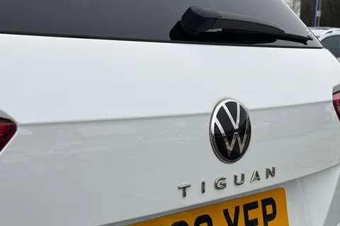 MV22YFP Volkswagen Tiguan Allspace 1.5 TSI R-Line 5dr DSG Thumbnail #31