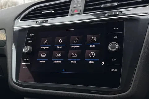 MV22YFP Volkswagen Tiguan Allspace 1.5 TSI R-Line 5dr DSG Thumbnail #39