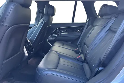 4 of 50 for Land Rover Range Rover 3.0 P460e HSE 5dr