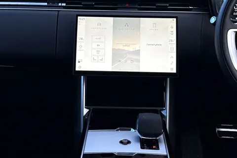 15 of 50 for Land Rover Range Rover 3.0 P460e HSE 5dr