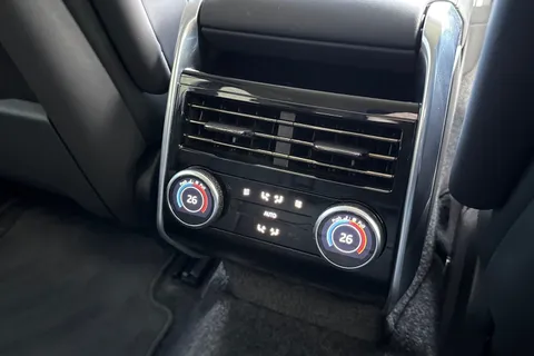 19 of 50 for Land Rover Range Rover 3.0 P460e HSE 5dr