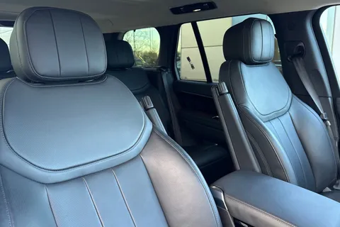 22 of 50 for Land Rover Range Rover 3.0 P460e HSE 5dr