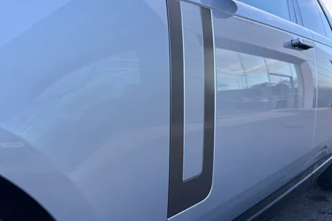 28 of 50 for Land Rover Range Rover 3.0 P460e HSE 5dr