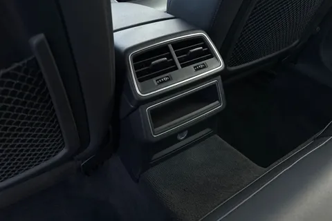 31 of 47 for Audi A6 Saloon Sport 40 TDI quattro 204 PS S tronic