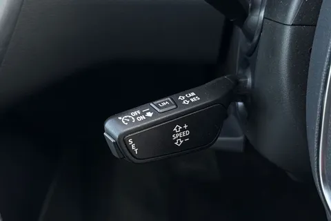 35 of 47 for Audi A6 Saloon Sport 40 TDI quattro 204 PS S tronic